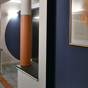 3* Hotel Aero 44
